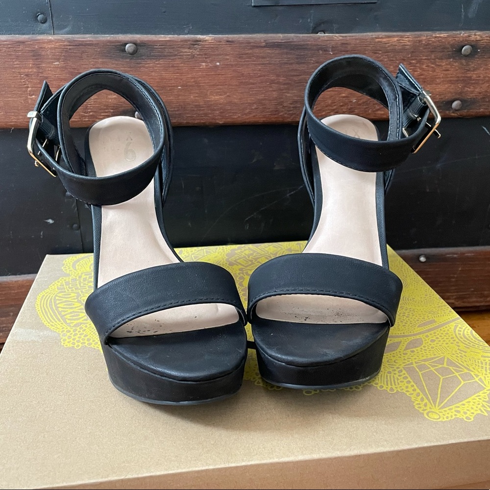 Mix No. 6 Black Wedge Sandal
